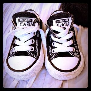 Toddler Converse size 4